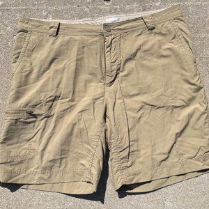 MARMOT HIKING SHORTS - SIZE 40